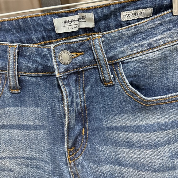 Judy Blue Cropped Frayed Jeans Hem Relaxed I'm So Frayed Mid-Rise Straight denim - Picture 6 of 12